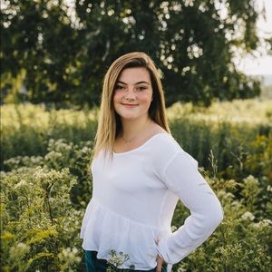 Meet your Posher, Leah